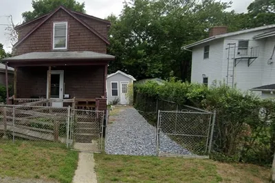 42 Riverside Ave