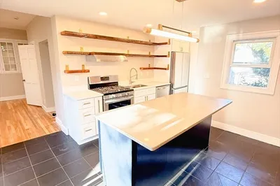 36 Myrtle Ave #2
