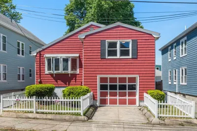 16 Geneva St