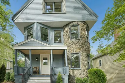 34 Addison St 1