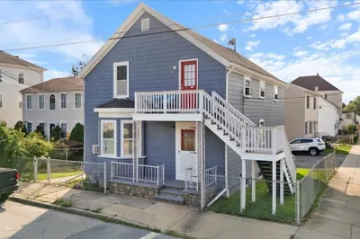 64 Eddy St 1
