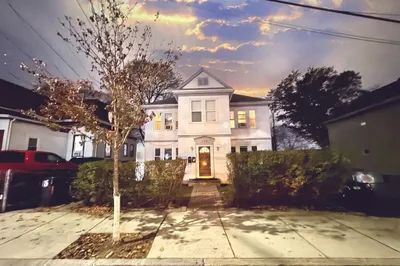 115 Harvard Street #2