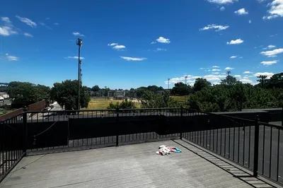 3 M St #5 1