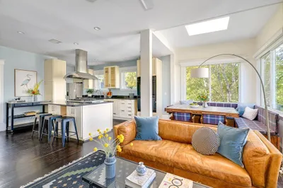 161 Columbia St #3
