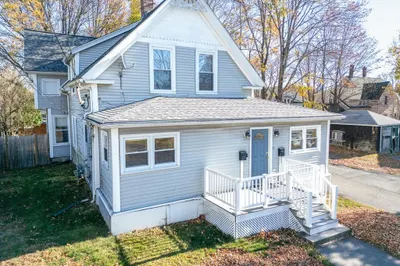 7 Leonard St #2