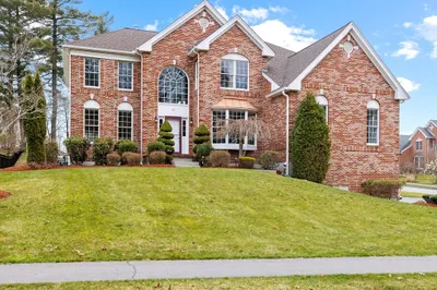 28 Endean Dr 1