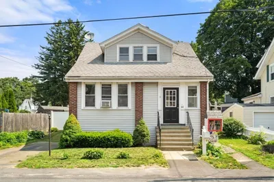 22 Miller St