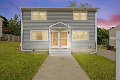 13-15 Bursley Rd
