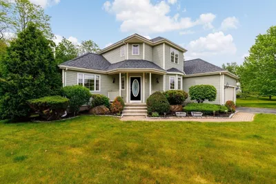 8 Cardinal Cir 1