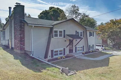 6 Ash Street