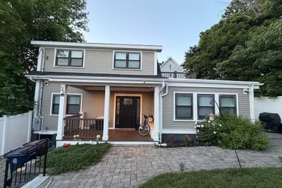32 Fremont Ave 1