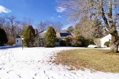 78 Meadow Rd