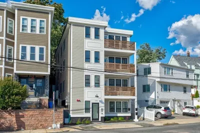 1152 Bennington Street #3