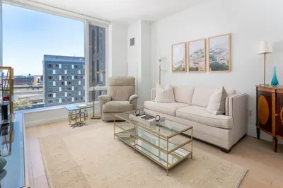 370-380 Harrison Ave #1027