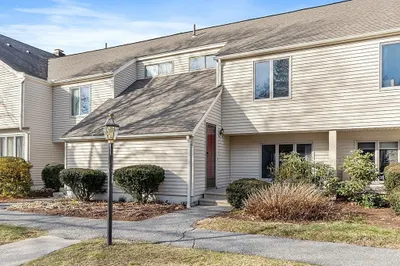 407 Great Rd #4 1