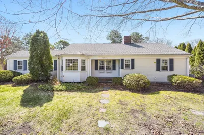 84 Curve Hill Rd 1