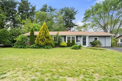 13 Campello Rd