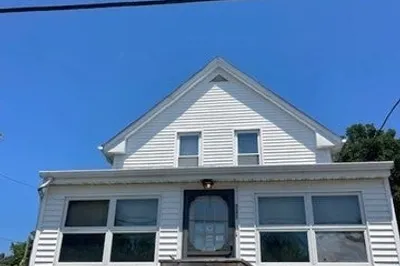 231 Irvington St 1