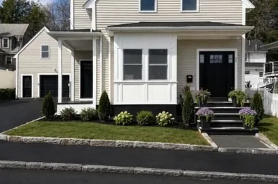 24 North Byron Ave 1