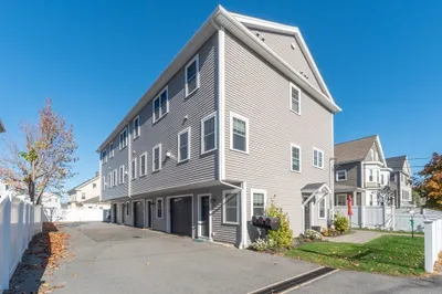 156 Ash Street #2