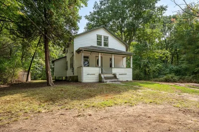 89 Southold Rd