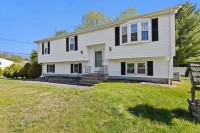 79 Field St 1