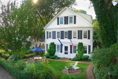 44 Commercial Street 1