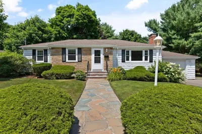 9 Leonard Rd