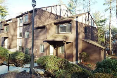97 Highwood Dr #97 1