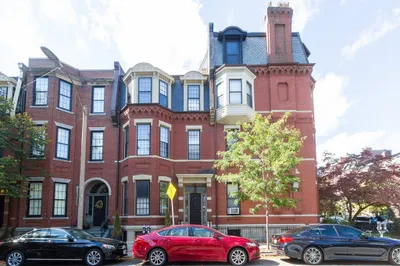 27 Hereford St 1