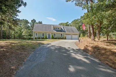 22 Cannon Hill Dr 1