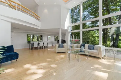 389 River Rd 1