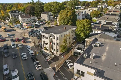 339-341 Lawrence St 1