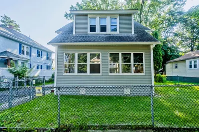 173 Albemarle St 1