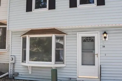 35 Genessee St #B 1