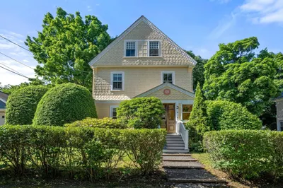 14 Hillside Rd