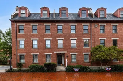 100 Main St ##5