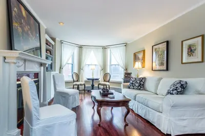 407 Marlborough St #3A
