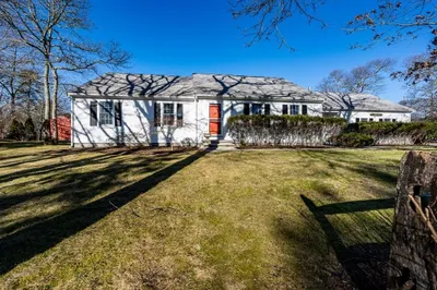 129 Wianno Rd 1