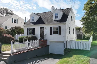 49 Fisher St 1