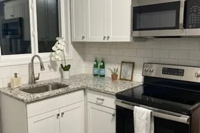 655 Gardners Neck Rd. #2
