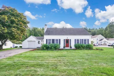 81 Oak Hollow Rd