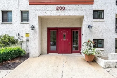 200 Fellsview Terrace #205B 1