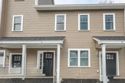 7 Gorham St #5 1