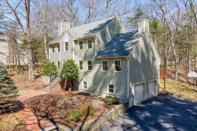 255 Hay Meadow Rd 1