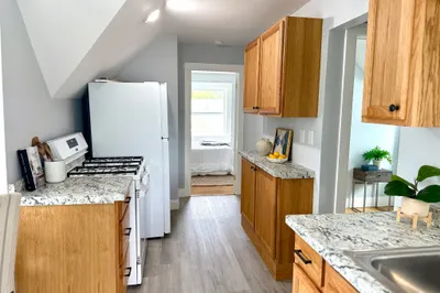 60 Calmar Street #3 1
