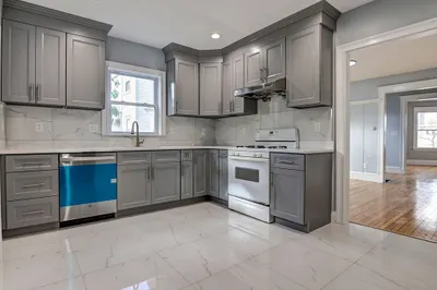 77 Rawson Rd #77