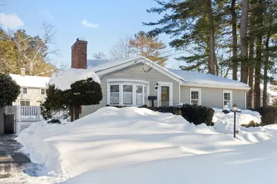 34 Foster Dr 1