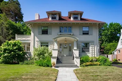 18 Groveland Street