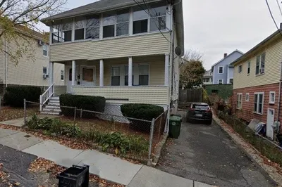 34 Morton St #2